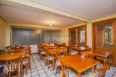 Image 44 - 888375