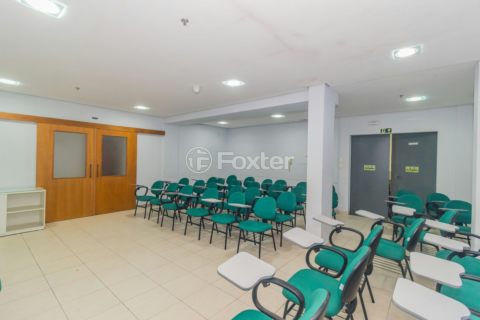 Image 33 - 1013787
