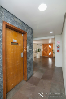 Image 24 - 957016