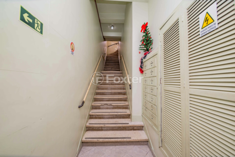 Image 35 - 959611