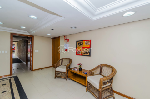Image 33 - 221349