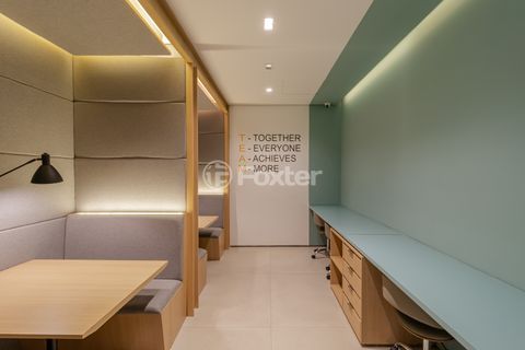 Image 37 - 1011416