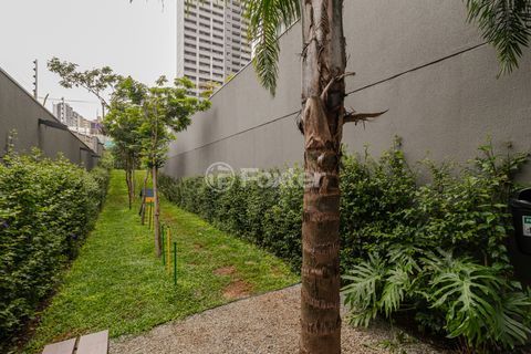 Image 34 - 1011416