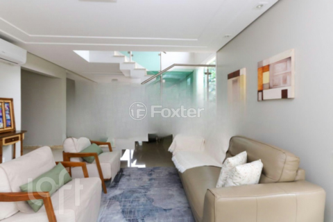 Image 38 - 1000014