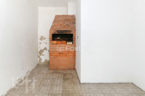 Image 42 - 1000036