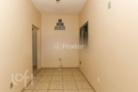 Image 32 - 1000036