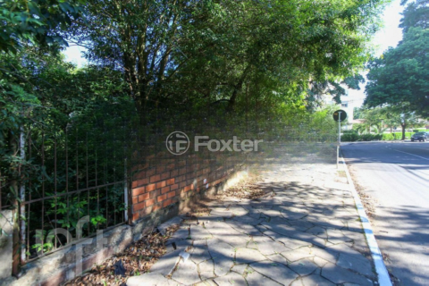 Image 3 - 1000046