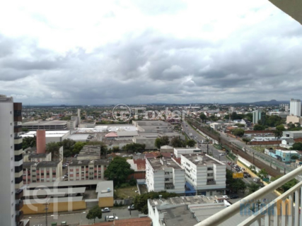 Image 37 - 1000076