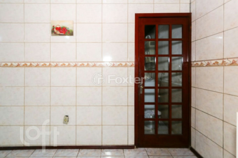 Image 5 - 1000093