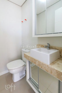 Image 30 - 1000114