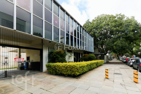 Image 17 - 1000141