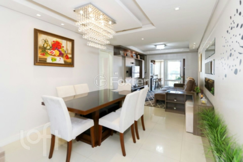 Image 3 - 1000152