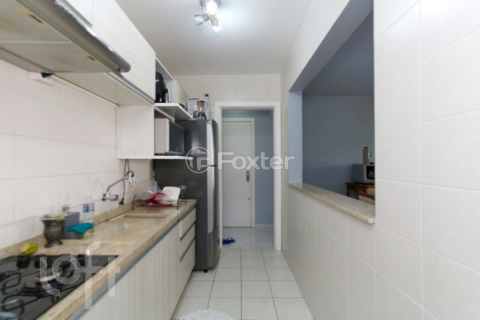 Image 21 - 1000185