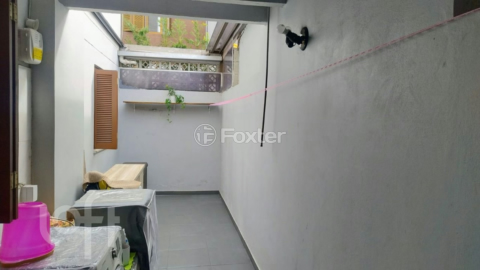 Image 4 - 1000203