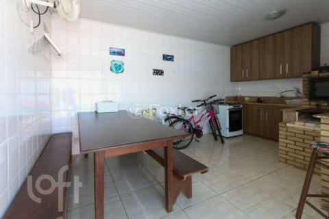 Image 1 - 1000230