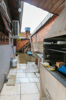Image 13 - 1000234