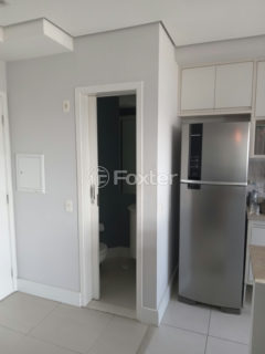 Image 2 - 1000268