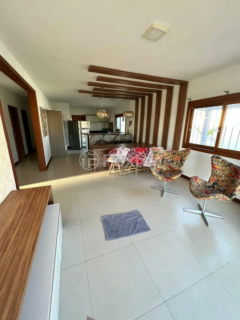 Image 3 - 1000312
