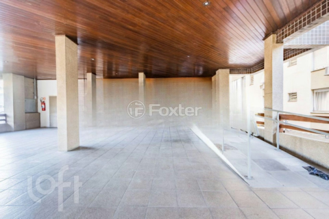 Image 31 - 1000323