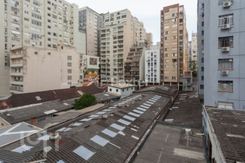 Image 10 - 1000335