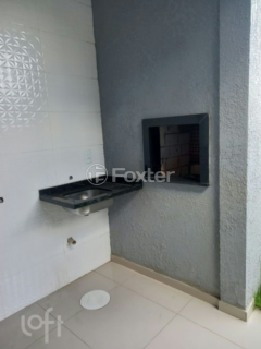 Image 12 - 1000410