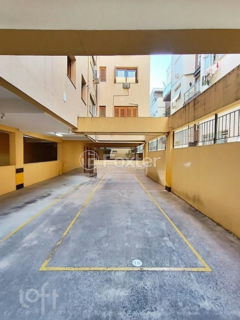 Image 11 - 1000416