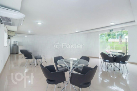 Image 21 - 1000467