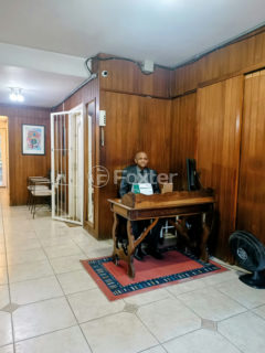 Image 32 - 1000513