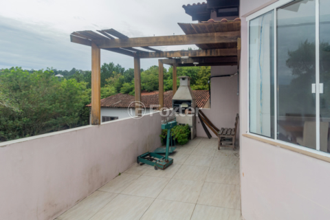 Image 35 - 1000532