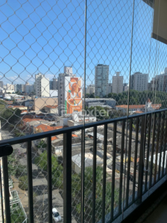 Image 3 - 1000536