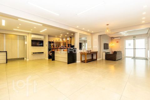 Image 36 - 1000719