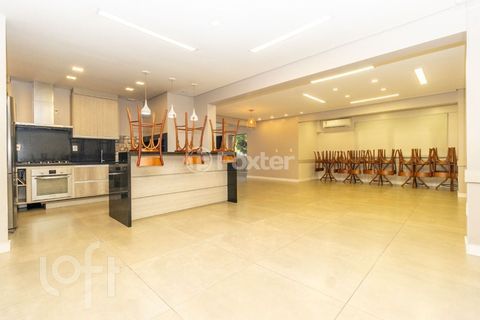 Image 37 - 1000719