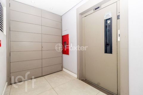Image 31 - 1000719