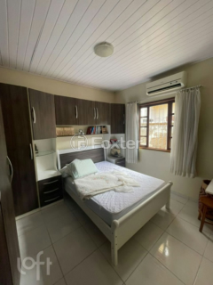 Image 3 - 1000720