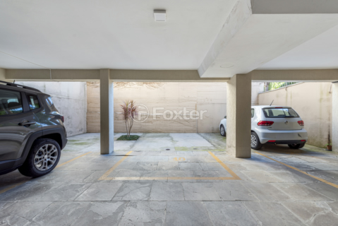 Image 38 - 1000779