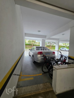 Image 20 - 1000781