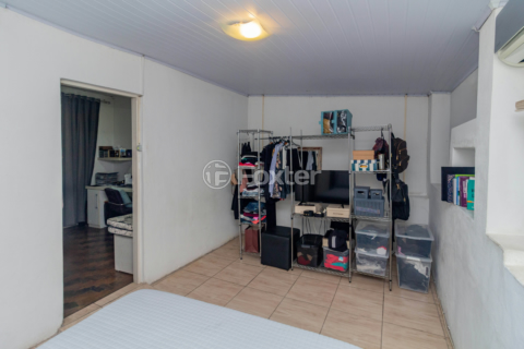 Image 33 - 1000791