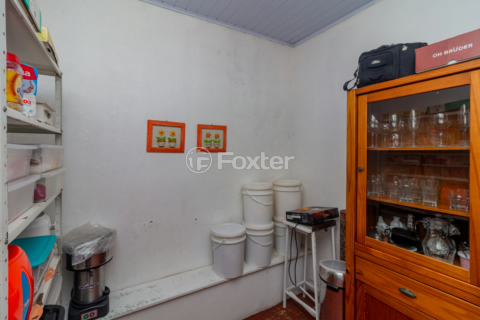 Image 34 - 1000791