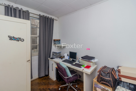 Image 28 - 1000791