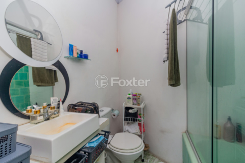 Image 32 - 1000791