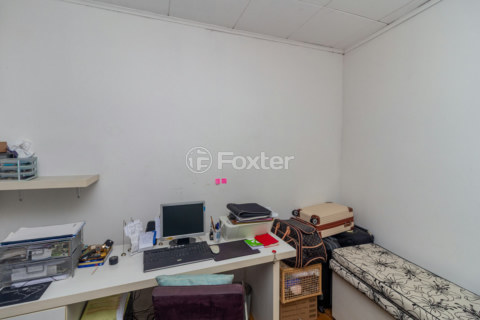 Image 29 - 1000791