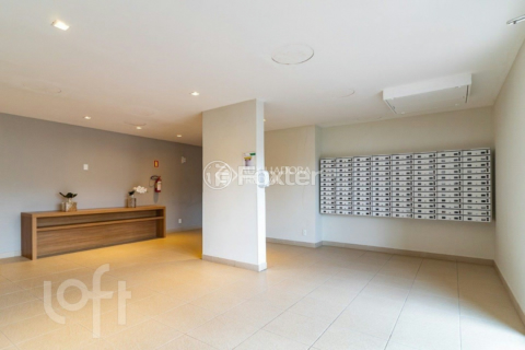 Image 30 - 1000798