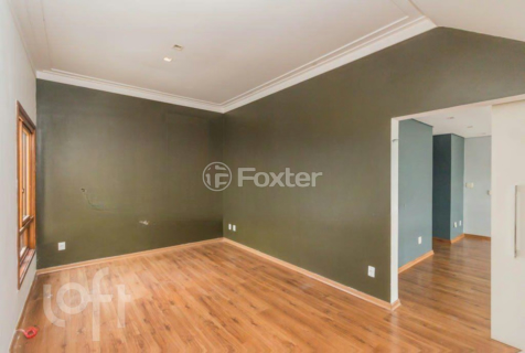 Image 35 - 1000813