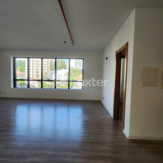 Image 3 - 1000855