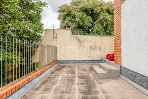 Image 32 - 1000864