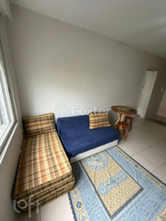 Image 1 - 1000943