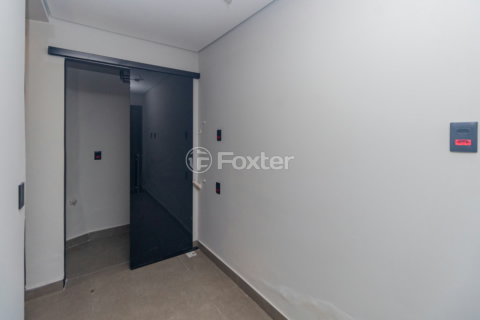 Image 4 - 1000952