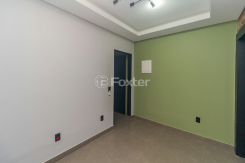 Image 2 - 1000952