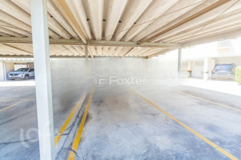 Image 32 - 1000968