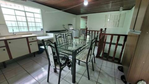 Image 18 - 1001005